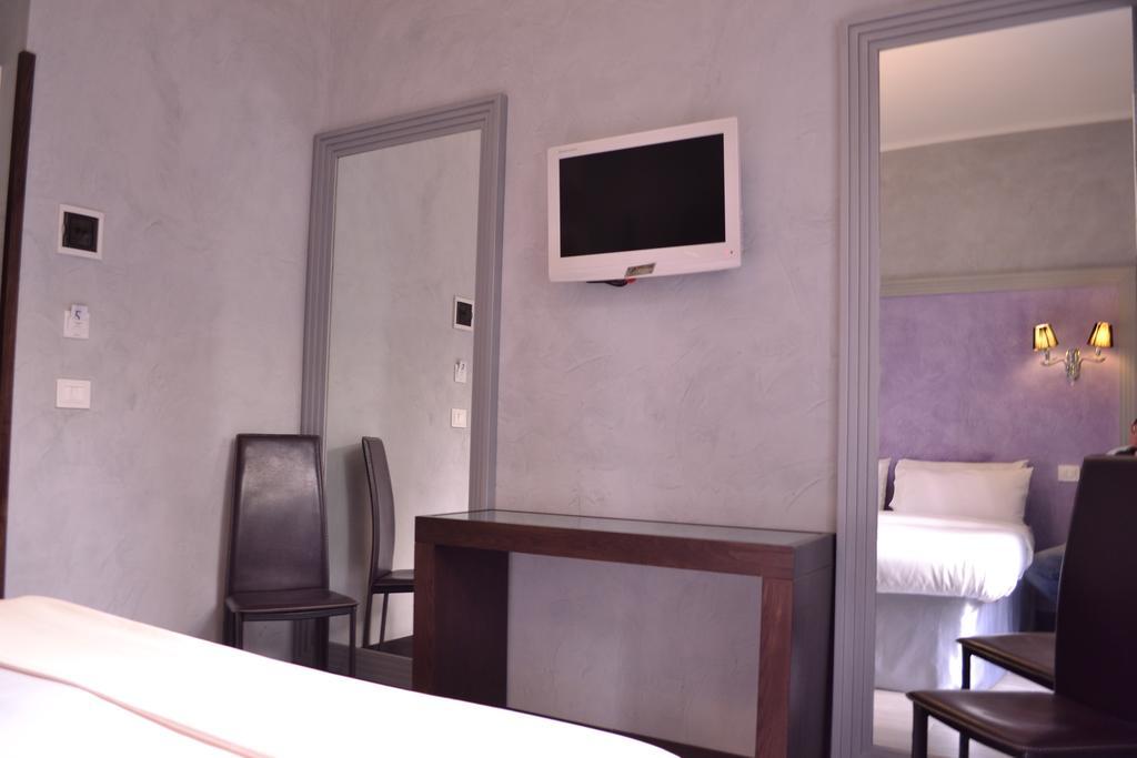 Tiburtina House Hotel Rome Exterior photo